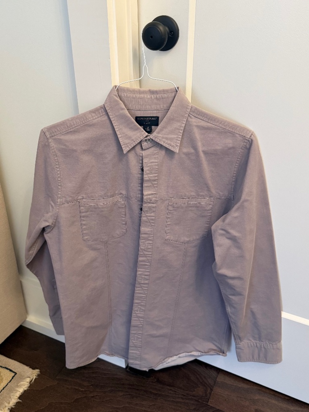 Banana Republic Mens Button Down - Size Medium (Slim Fit)